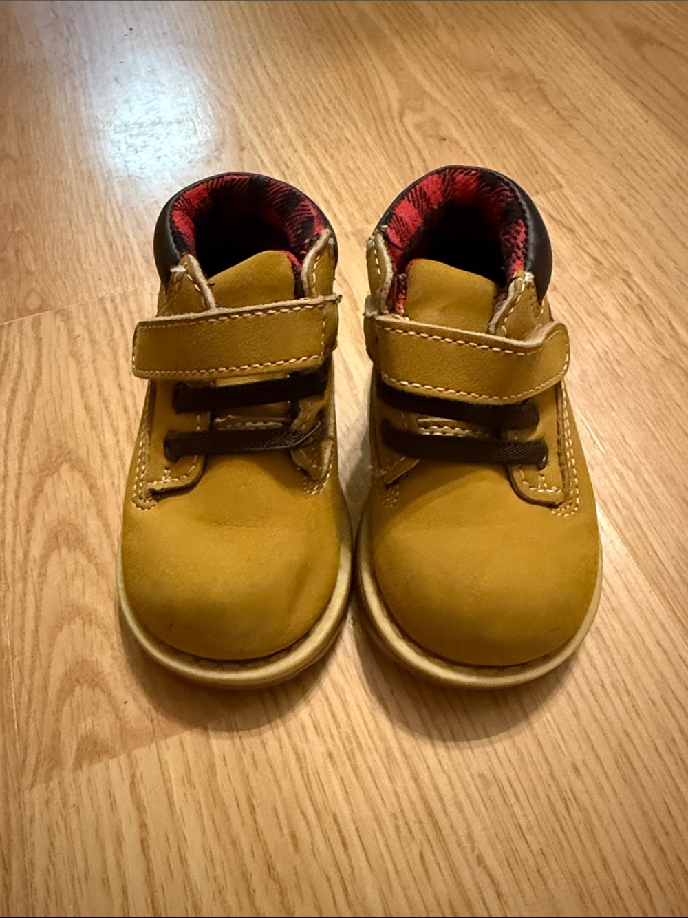 Size 4 garanimals boots